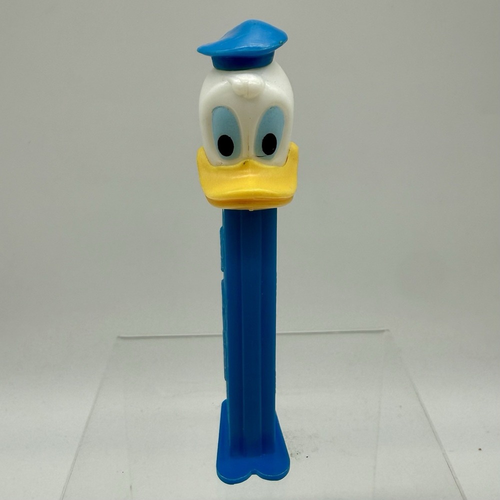 Pez Dispenser Disney Donald Duck With Feet Vintage Flaw Missing Hat Tassel